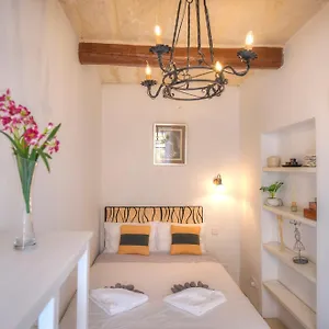 Charming House In The Heart Of Cpac1-3 Ferienhaus Valletta